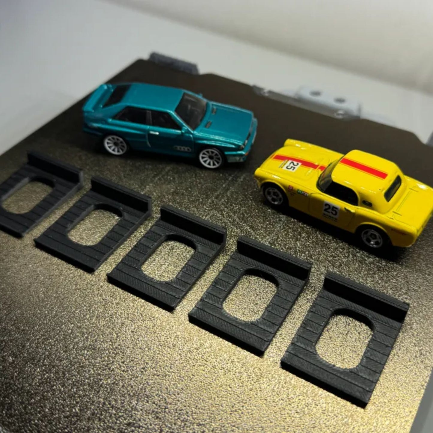 3D Printed Invisible Shelf Display for Hot Wheels & Toy Cars